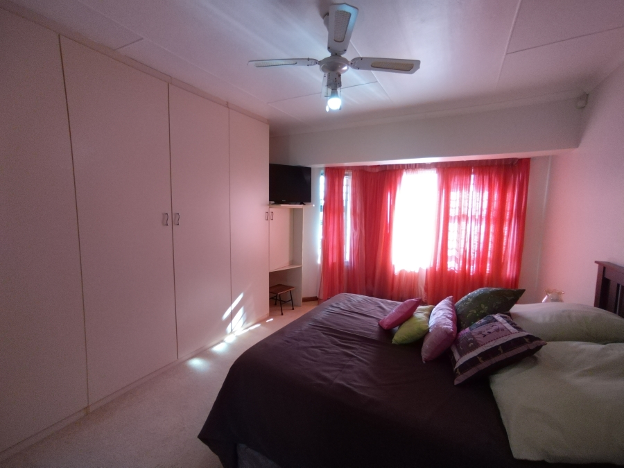 4 Bedroom Property for Sale in Fraaiuitsig Western Cape